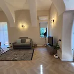 Creative Loft At Garda Apartman *
